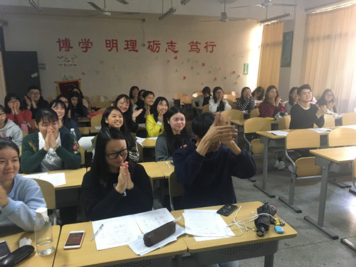 提前预警 全面应战--永利23411集团各班开展防电信诈骗主题班会