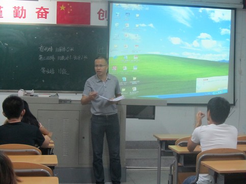 服务师生，党员先行