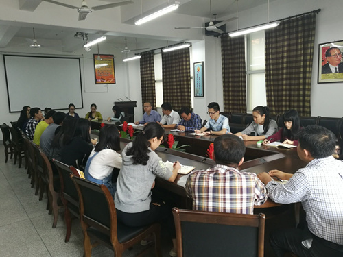 永利23411集团专题学习党的十八届六中全会会议精神，提升党员“四种意识”